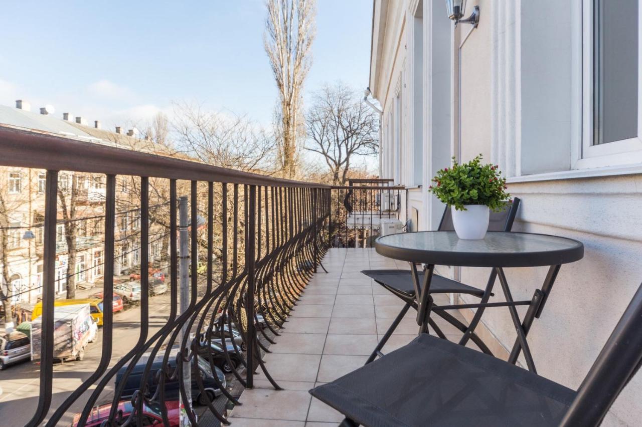 New Luxury Apartment Troitskay Odessa Exteriör bild