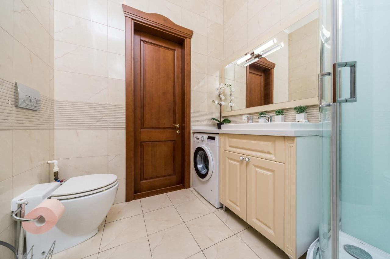 New Luxury Apartment Troitskay Odessa Exteriör bild